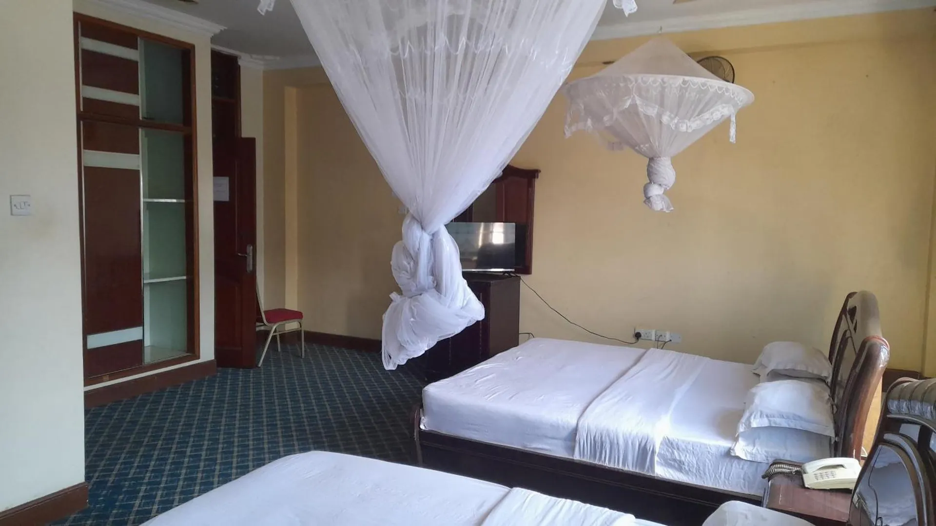 New Jbk Hotel Kampala