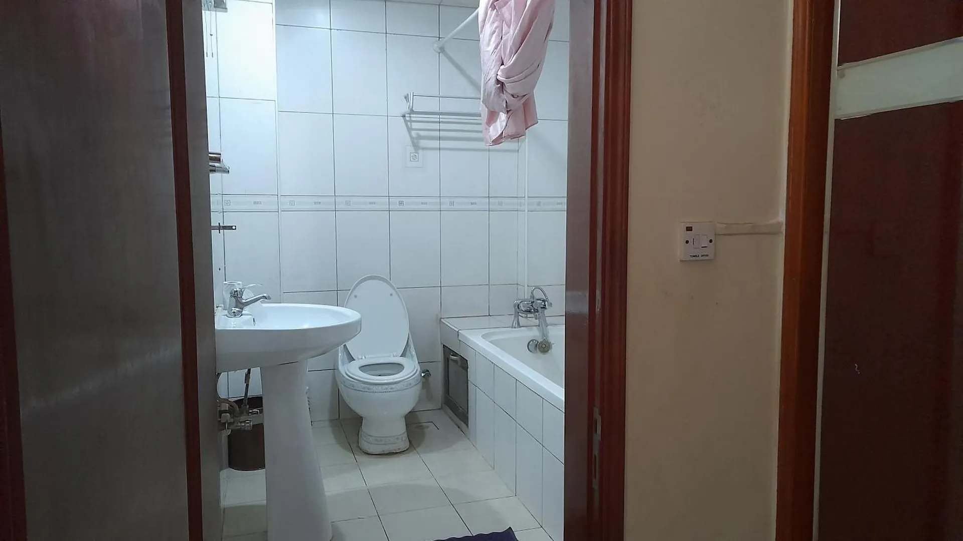 New Jbk Hotel Kampala