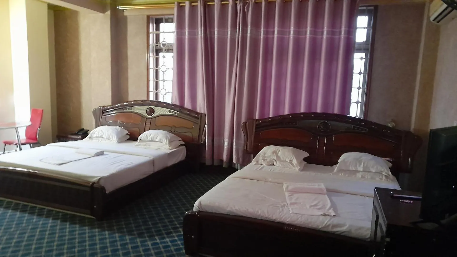 New Jbk Hotel Kampala